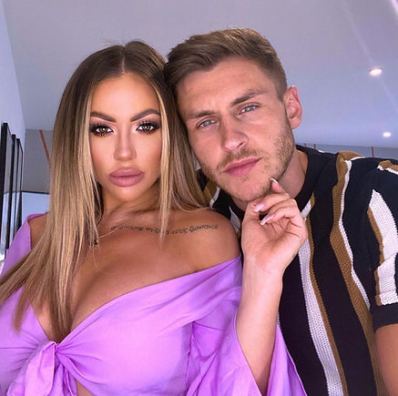 https://exquisiteescapes.travel/wp-content/uploads/2022/12/Holly-Hagan-Jacob-Blyth.jpg